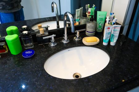 Apartamento à venda com 101m², 2 quartos e 2 vagas Apartamento à venda com 101m², 2 quartos e 2 vagasBanheiro da Suíte 2