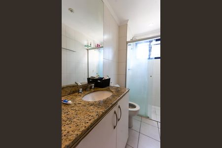 Apartamento à venda com 101m², 2 quartos e 2 vagas Apartamento à venda com 101m², 2 quartos e 2 vagasBanheiro da Suíte 1