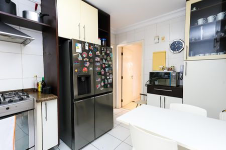 Apartamento à venda com 101m², 2 quartos e 2 vagas Apartamento à venda com 101m², 2 quartos e 2 vagascozinha