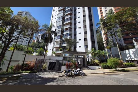 Apartamento à venda com 101m², 2 quartos e 2 vagas Apartamento à venda com 101m², 2 quartos e 2 vagasFachada