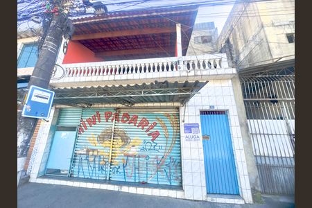 Casa para alugar com 118m², 2 quartos e sem vaga Casa para alugar com 118m², 2 quartos e sem vagaPlaca instalada na fachada do imóvel