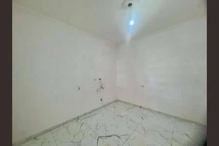 Casa para alugar com 118m², 2 quartos e sem vaga Casa para alugar com 118m², 2 quartos e sem vagaSala