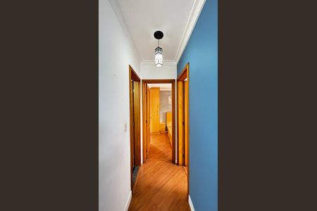 Corredor de apartamento para alugar com 2 quartos, 76m² em Vila Assunção, Santo André