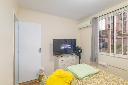Quarto 2 de apartamento à venda com 2 quartos, 43m² em Fátima, Canoas
