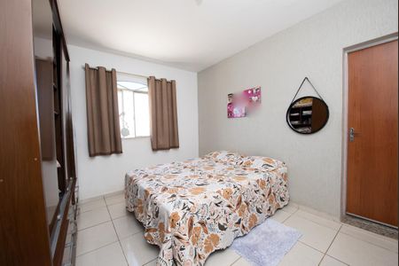 Suite de casa à venda com 2 quartos, 200m² em Bandeirantes, Contagem