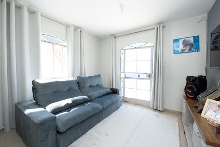 Sala de casa à venda com 2 quartos, 200m² em Bandeirantes, Contagem