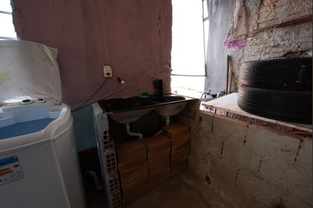 Lavanderia de casa à venda com 2 quartos, 200m² em Bandeirantes, Contagem