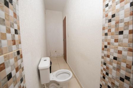Banheiro da Suíte de casa à venda com 2 quartos, 200m² em Bandeirantes, Contagem