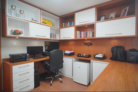 Apartamento à venda com 220m², 3 quartos e 1 vagaEscritório