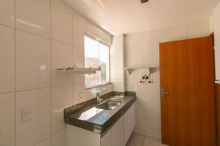 Apartamento à venda com 2 quartos, 60m² em Serrano, Belo Horizonte