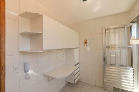 Apartamento à venda com 2 quartos, 60m² em Serrano, Belo Horizonte