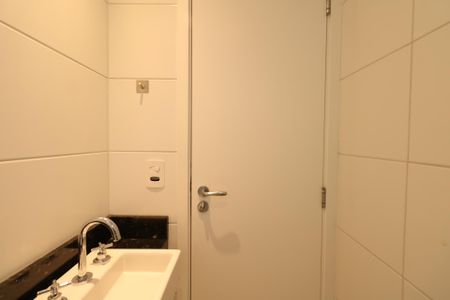 Banheiro de apartamento para alugar com 2 quartos, 60m² em Santa Maria, São Caetano do Sul