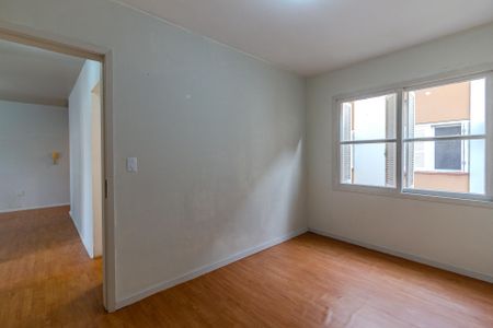 Quarto 2 de apartamento para alugar com 2 quartos, 65m² em Cristal, Porto Alegre