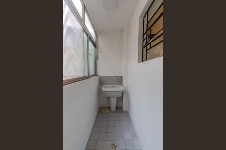 Cozinha e Área de Serviço de apartamento para alugar com 2 quartos, 65m² em Cristal, Porto Alegre