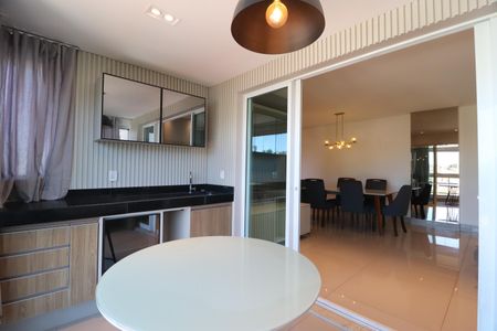 Varanda gourmet de apartamento para alugar com 3 quartos, 120m² em Patrimônio, Uberlândia