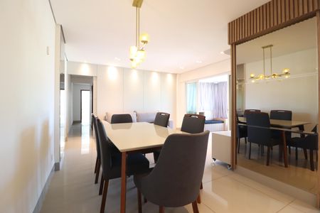 Sala de apartamento para alugar com 3 quartos, 120m² em Patrimônio, Uberlândia