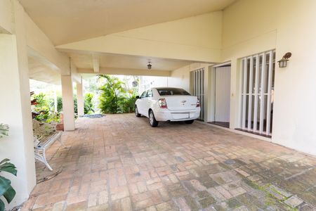 Garagem de casa de condomínio à venda com 4 quartos, 363m² em Cavalhada, Porto Alegre