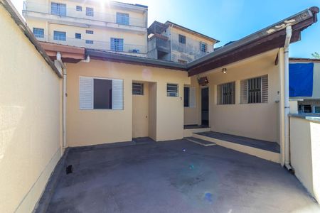 Quintal de casa para alugar com 2 quartos, 120m² em Jardim Paraíso, São Paulo