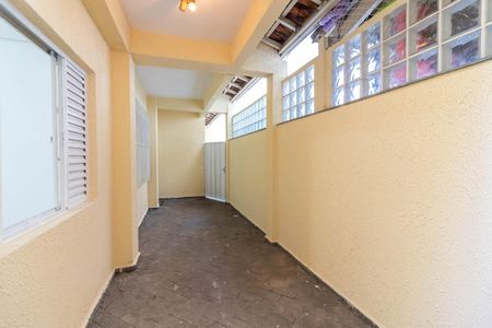 Corredor de Entrada de casa para alugar com 2 quartos, 120m² em Jardim Paraíso, São Paulo