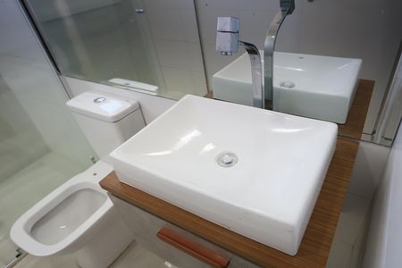 Banheiro de apartamento à venda com 3 quartos, 140m² em Chácara Agrindus, Taboão da Serra