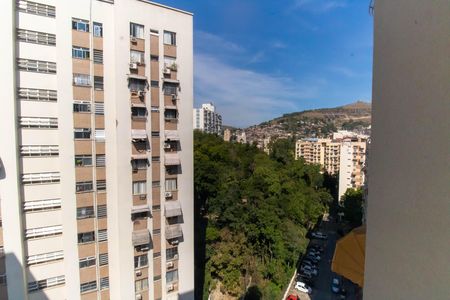 Vista da Sala de apartamento para alugar com 2 quartos, 78m² em Fonseca, Niterói
