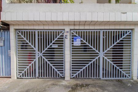 Fachada de casa para alugar com 2 quartos, 75m² em Jardim Maria Eneida, Mauá