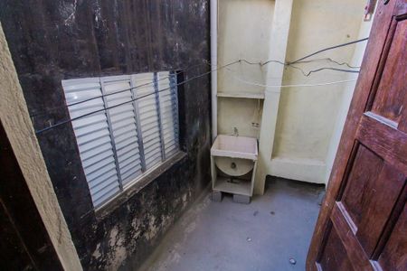 Área de Serviço de casa para alugar com 2 quartos, 75m² em Jardim Maria Eneida, Mauá