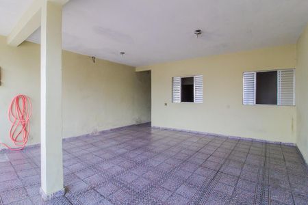 Garagem de casa para alugar com 2 quartos, 75m² em Jardim Maria Eneida, Mauá