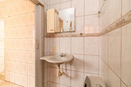 Casa para alugar com 120m², 4 quartos e 2 vagas Casa para alugar com 120m², 4 quartos e 2 vagasLavabo