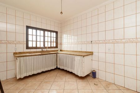 Cozinha de casa para alugar com 4 quartos, 120m² em Vila Nova Galvão, São Paulo