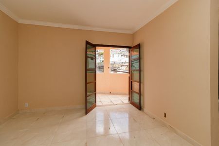 Casa para alugar com 120m², 4 quartos e 2 vagas Casa para alugar com 120m², 4 quartos e 2 vagasSuíte 4