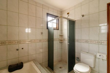 Casa para alugar com 120m², 4 quartos e 2 vagas Casa para alugar com 120m², 4 quartos e 2 vagasBanheiro da Suíte 4