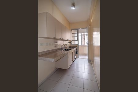 Cozinha de kitnet/studio para alugar com 1 quarto, 45m² em Bela Vista, São Paulo