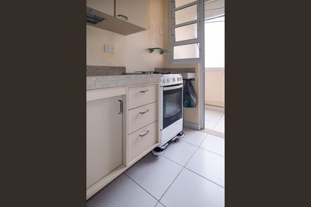 Cozinha de kitnet/studio para alugar com 1 quarto, 45m² em Bela Vista, São Paulo
