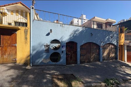 Fachada de casa à venda com 3 quartos, 314m² em Vila Mariana, São Paulo