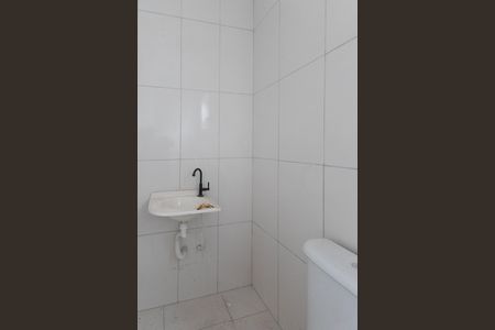 Apartamento para alugar com 38m², 2 quartos e sem vaga Apartamento para alugar com 38m², 2 quartos e sem vagaBanheiro
