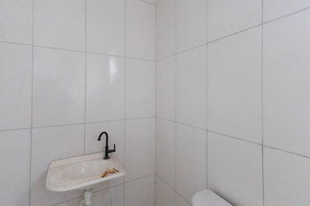 Apartamento para alugar com 38m², 2 quartos e sem vaga Apartamento para alugar com 38m², 2 quartos e sem vagaBanheiro
