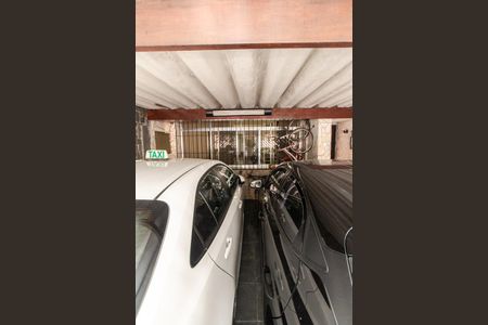 Garagem de casa à venda com 3 quartos, 150m² em Carandiru, São Paulo