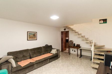 Sala de casa à venda com 3 quartos, 150m² em Carandiru, São Paulo