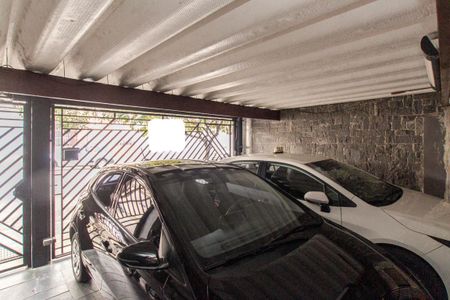 Garagem de casa à venda com 3 quartos, 150m² em Carandiru, São Paulo