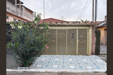 Fachada de casa à venda com 2 quartos, 98m² em Vila Nova Carolina, São Paulo
