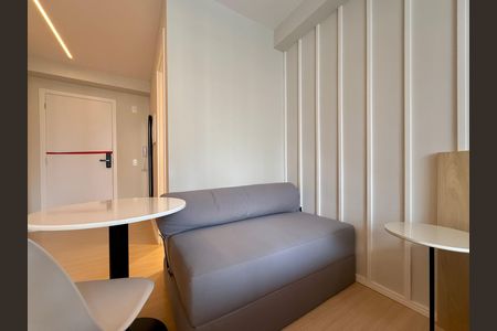 Sala de kitnet/studio para alugar com 1 quarto, 27m² em Brooklyn, São Paulo