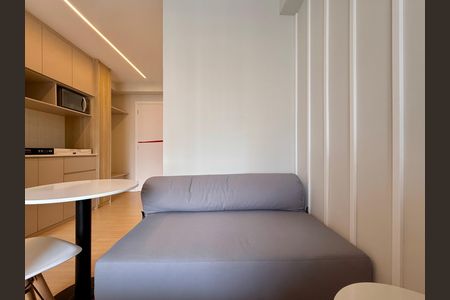 Sala de kitnet/studio para alugar com 1 quarto, 27m² em Brooklyn, São Paulo