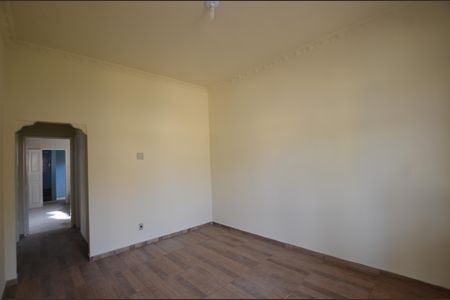 Sala de casa para alugar com 3 quartos, 200m² em Cascadura, Rio de Janeiro