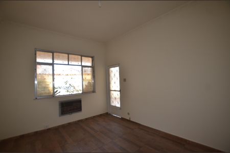 Sala de casa para alugar com 3 quartos, 200m² em Cascadura, Rio de Janeiro