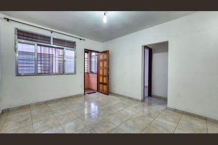 Casa para alugar com 2 quartos, 140m² em Olaria, Rio de Janeiro