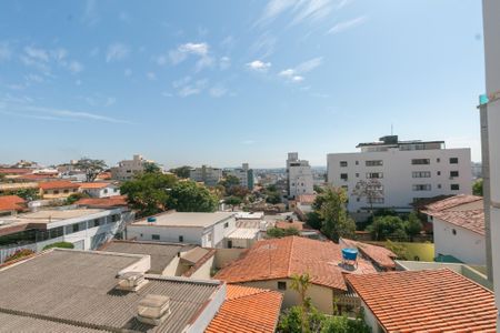 Apartamento à venda com 4 quartos, 105m² em Santa Rosa, Belo Horizonte