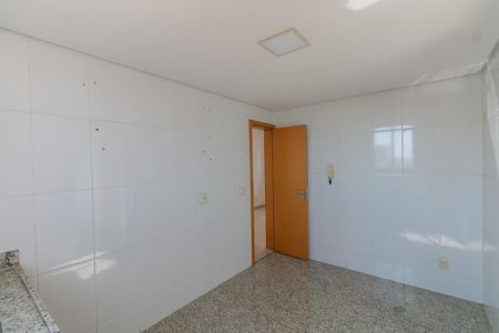 Apartamento à venda com 4 quartos, 105m² em Santa Rosa, Belo Horizonte