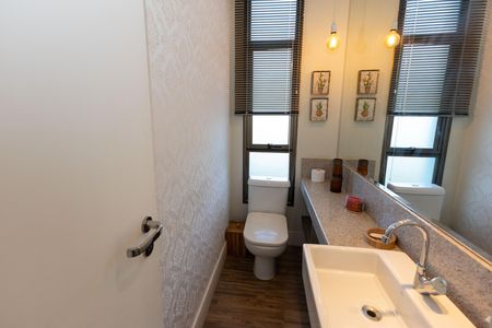 Lavabo da Sala 1 de apartamento para alugar com 4 quartos, 280m² em Vale dos Cristais, Nova Lima