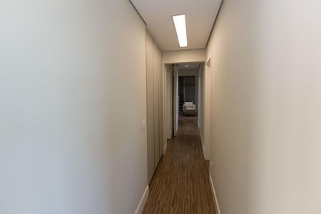 Corredor de apartamento para alugar com 4 quartos, 280m² em Vale dos Cristais, Nova Lima